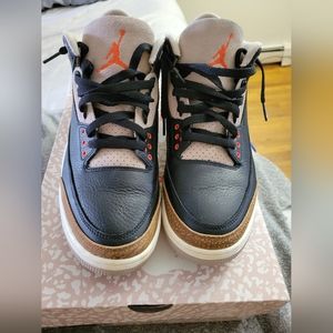 Jordan 3 retro desert elephant, size 10.5